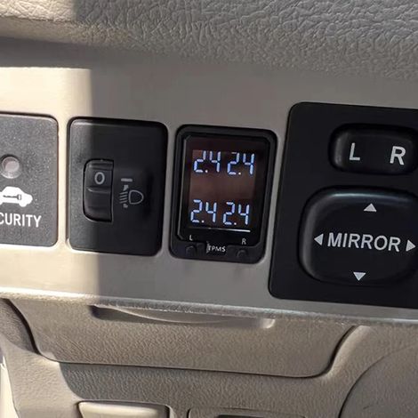 (Pour Vios 2008-2013) Système de surveillance de la pression des pneus avec écran LCD numérique et capteur OBD. Alarme de sécurité incluse. Compatible avec Toyota RAV4 2008-2012, Corolla, Auris et Sie (1/5)
