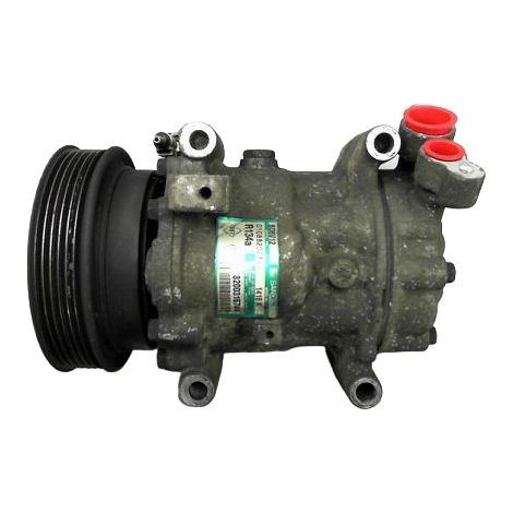 [PRODUIT D'OCCASION] Compresseur Air Conditionne RENAULT Clio II Ph.2 01-06 ♻️ Ref Oe. 8200953358 - Garantie à vie (1/4)