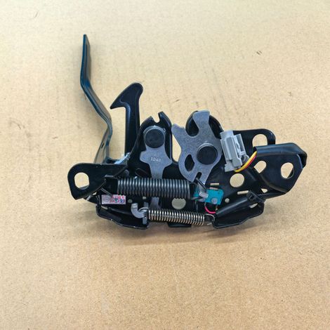 65601-2GF0A is suitable for Nissan 2013-2019 Teana L33 front hood lock/engine hood lock (without wiring). (1/4)