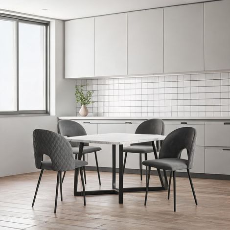 Ensemble table et chaises de salle à manger en velours gris (1/5)