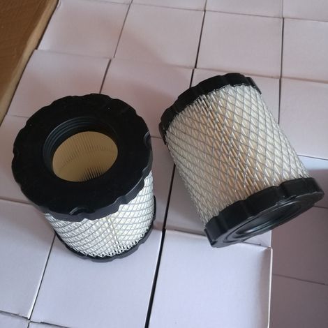 Der Briggs-Luftfilter Modell 798897 ist mit den Papierfilterelementen von Briggs-Motoren kompatibel und gewährleistet eine hocheffiziente Filtration. (1/2)