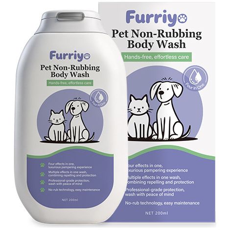 Das Furriyo Pet No-Lather Shampoo eignet sich für Katzen und Hunde gleichermaßen und bietet Pflege, Reparatur, Volumen, Glanz und eine sanfte Reinigung. (1/5)