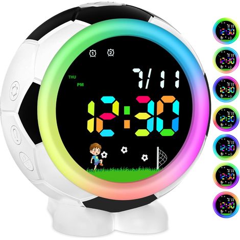 Réveil numérique Football pour Enfant, veilleuse colorée Double Alarme Snooze 12/24h Cadeau garçon Fille (1/5)
