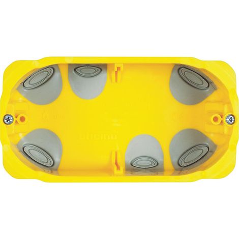 Boîte d'encastrement Bticino 4 modules BTICINO BTPB504N