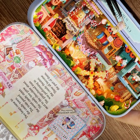 Miniatur-Metallbox zum Selbstzusammenbauen, New Box Theater, Dreamland Trilogy, Q-009 Candy Adventure (1/5)