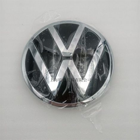 3CN853601D DPJ is compatible with the VW logo on the front grille of the Volkswagen Teramont Coupé, Range Rover, Viloran and Magotan. (1/4)