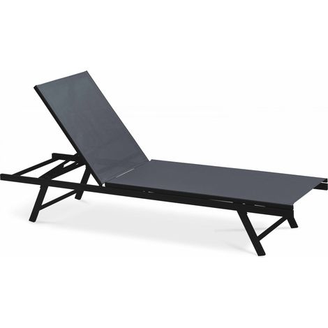 Bain de soleil en acier gris (1/5)
