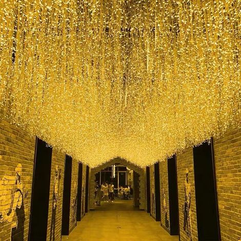 RCBBETT ZA SAS Rideau lumineux style glaçon, 6 m x 3 m 600 LED blanc chaud, 8 modes, étanche, sur secteur, décoration de Noël pour fenêtre, mur, balcon, intérieur et extérieur (1/5)