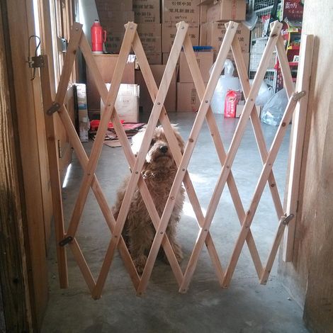 Einziehbare, verstellbare Hundeschiebetür aus Holz für den Innenbereich, Tür- und Treppenschutzgitter für Welpen (1/4)