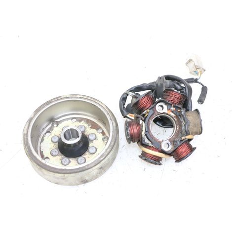 [PRODUIT D'OCCASION] ROTOR STATOR PEUGEOT KISBEE 2T 50 2010 - 2017 (1/5)