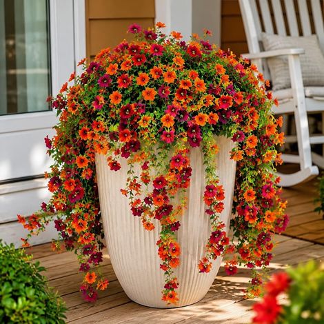 4 Fleurs Suspendues Extérieur UV Résistant  Soie faux, Eucalyptus feuilles, Jardinière extérieure, Porche patio balcon, Décoration cour, Vignes suspendues (1/5)