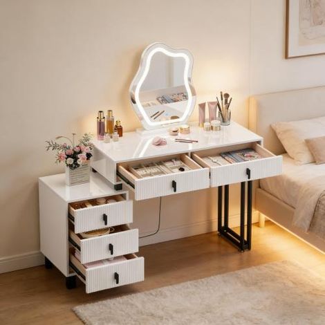 Coiffeuse/bureau extensible de style moderne et pratique (meuble seul). (1/4)