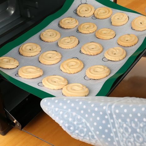 Tapis de cuisson en silicone antiadhésif pour macarons et biscuits, réutilisable (1/5)