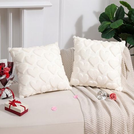 Set di 2 federe per San Valentino,45 x 45 cm,federe decorative per San Valentino,adatte per soggiorno,camera da letto e divano letto (bianche) (1/3)