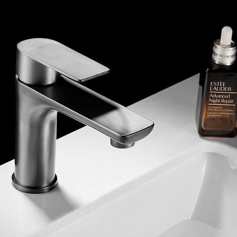Grifo de baño gris, mezclador de lavabo de dos vías adecuado para el cuarto de baño, grifo de lavabo de latón, grifo moderno sin manguera a prueba de explosiones de 60 (1/3)