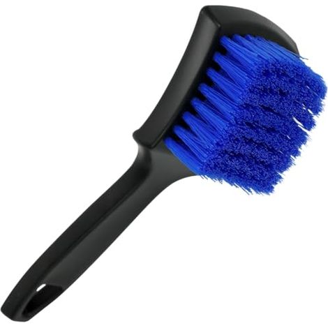 Les brosses abrasives et les brosses pour tapis conviennent aux tapis de sol, à l'intérieur des voitures et au nettoyage ménager. Disponibles en noir et en bleu. (1/5)
