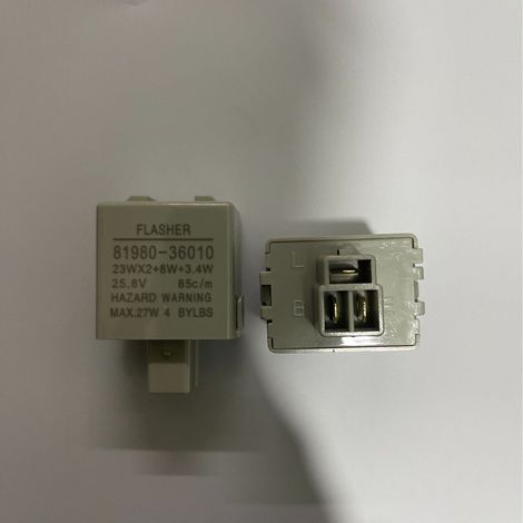 Clignotant gris Toyota 24V 81980-36010