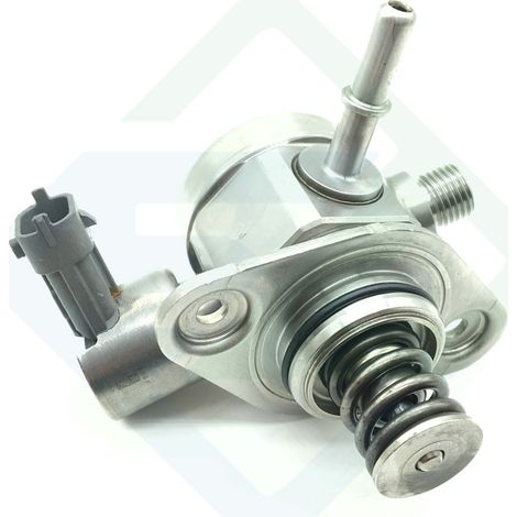 The 35320-2G720 high pressure fuel pump is suitable for Hyundai and Kia 2.0L and 2.4L engines from 2011 to 2015. (1/4)