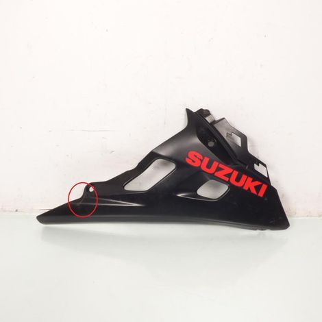 [PRODUIT D'OCCASION] Sabot bas de caisse droit origine pour moto Suzuki 125 Gsx-R (1/3)
