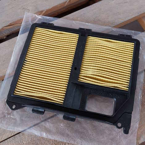Luftfilter kompatibel mit Honda GX610, GX620, GXV610 und GXV620 Motoren. Teilenummern: 17218-ZJ1-000 und 17010-ZJ1-000.