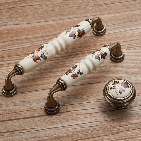 Poignées de meuble fleuries 3 pièces, boutons de tiroir et placard décoratifs, poignées de porte cuisine, accessoires quincaillerie vintage, tirettes pour meubles et commodes. (1/3)