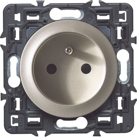 Legrand – Prise modulaire 2P+T aluminium – Connexion rapide sans outil – Indice de protection IP20 – Résistance aux chocs IK04