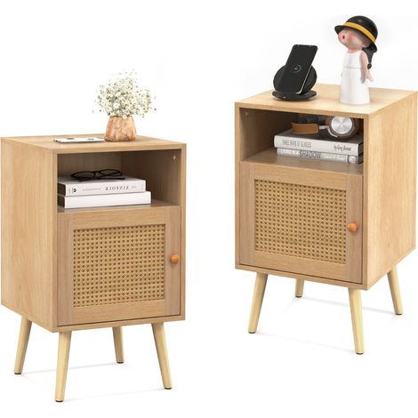 Set di 2 comodini in rattan con spazio di archiviazione, Tavolini con mensola aperta e porta decorata in rattan PE Naturale (1/5)