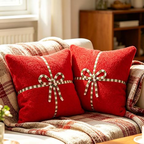 2 Housses de Coussin Noël Blanches 45 x 45 cm, Design Nœud Cadeau, Coussin Doux pour Canapé Chambre et FauteuilRouge (1/5)