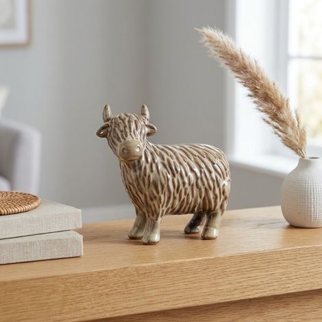 Chic Glazed Highland Cow Ornament (1/2)