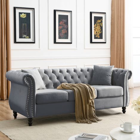 MODFU – Canapé 2 places Chesterfield velours – Capitonnage, clous décoratifs et accoudoirs incurvés – Assise mousse et ressorts, pieds bois hévéa – Salon ou bureau – Gris (1/5)