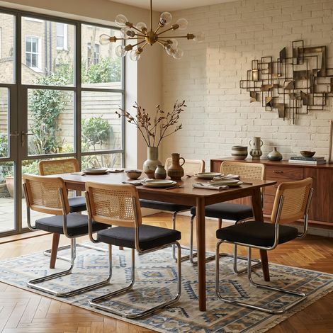 Lot de 6 Chaises Moyen Siècle – Velours et Cannage Doré – Dossier en rotin naturel, piètement chromé, pour salle à manger - Noir (1/5)