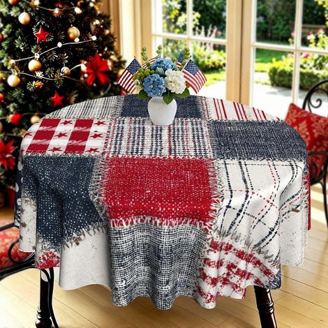 Nappe ronde imprimée en 2D à carreaux vintage rouges, blancs et bleus, motif étoiles et patchwork, idéale pour décorer une table intérieure, une terrasse, une cuisine ou un jardin (Holi). (1/4)