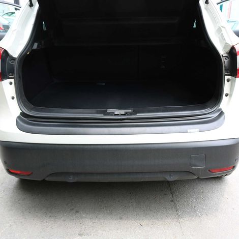 OMAC Ladekantenschutz für Nissan Qashqai J11 2013-2017 Pre-FL Acryl Schwarz (1/5)