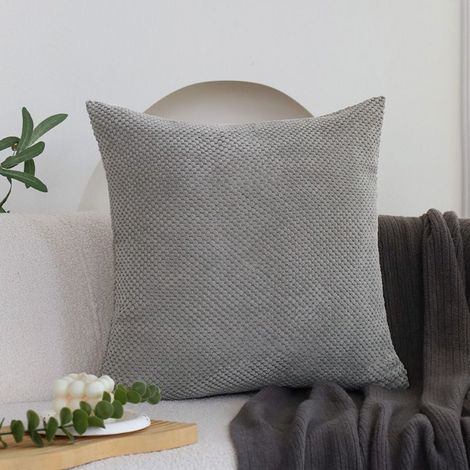 Lot de 2 housses de coussin en velours côtelé gris clair, modernes et douces, pour salon, chambre, canapé. (1/4)