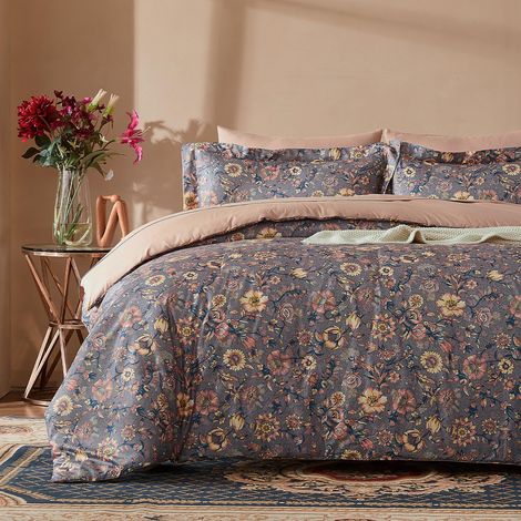 Parure de lit avec Housse de Couette et taies d'oreiller à Motif Floral bohème pour très Grand lit - Style Vintage et Doux (1/5)