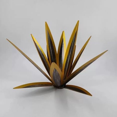 Décoration de jardin en métal et forme de plante d\'agave - Sculpture en métal rustique - Statue de jardin rustique - 35 cm 9 feuilles (jaune)