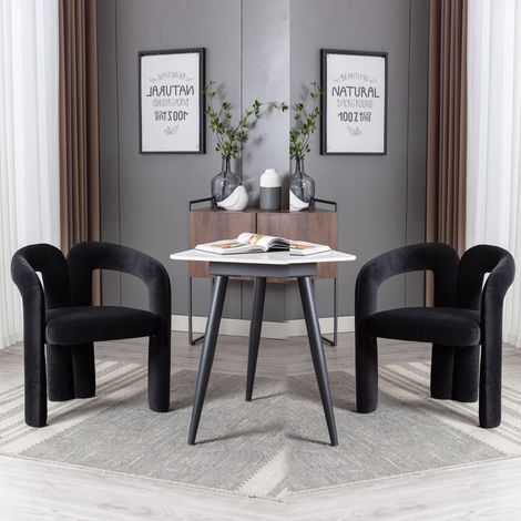Des chaises de style moderne pour les salles à manger. Des chaises décoratives avec coussin… Chaises pour la salle à manger. Des chaises d’appoint pour le salon et la cuisine. Deux chaises par paire.