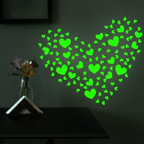 Lot de 2 stickers muraux phosphorescents en forme d'étoile et de cœur décoration pour chambres d'enfant et de bébé (1/4)