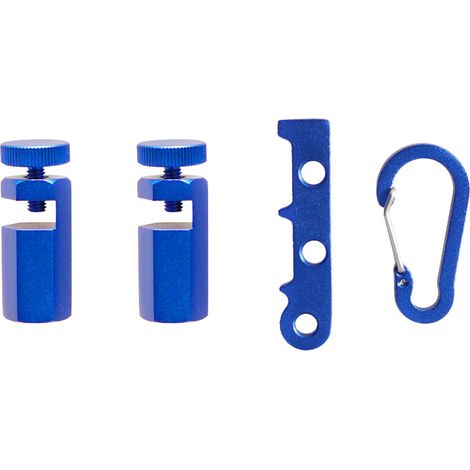 Hohe Treppenlehren zum Ausrichten von Winkeln mit Stütze, Karabiner, Knöpfe, Werkzeug, Kreissäge, Anordnung von Metallwangen, Tischlerwinkel, Spannklemmen für Sparren. (1/5)