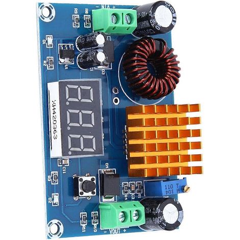 Convertisseur élévateur CC/CC 4V35V vers 5V45V avec port USB, affichage LED et dissipateur thermique pour ordinateurs portables et panneaux solaires (1/5)