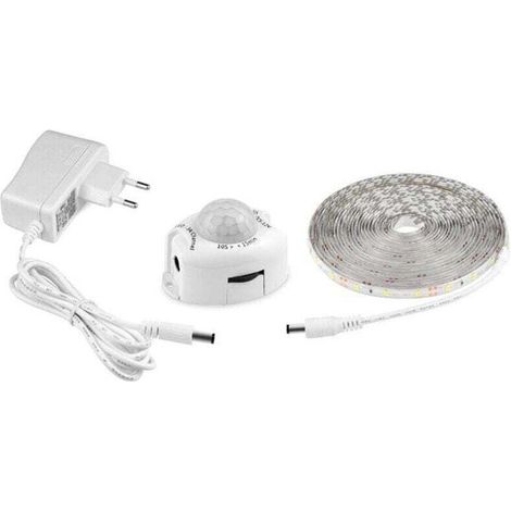 Striscia LED con sensore di movimento, striscia LED flessibile autoadesiva, impermeabile IP65 con alimentatore da 12 V, barra luminosa per camere da letto, soggiorni, cucine, armadi e decorazioni (5 m (1/4)