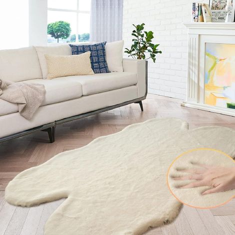 Teppich Fellteppich Kunstfell Schlafzimmer 120 x 180 cm Fellform Beige (1/5)
