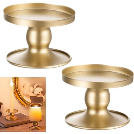 Goldfarbene Kerzenständer aus Metall für Hochzeiten, Abendessen bei Kerzenschein, Kamine, Tischdekorationen bei Banketten und als Wohnaccessoires