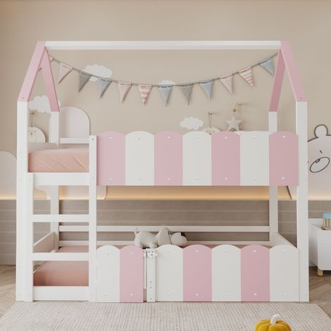 Lit pour enfants de 90×200 cm. Design en forme de maison, avec des barreaux de sécurité surélevés. Le lit supérieur est équipé d’un sommier en planches. Conforme aux besoins des garçons et des filles. (1/4)