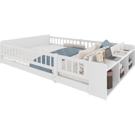 Lit au Sol 140x190cm - En Bois avec Barrière Ouvrable & Étagères - Pour Enfant, Chambre , Blanc (1/5)