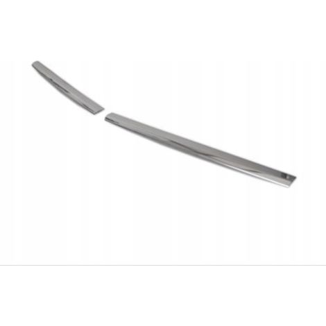 Molduras cromadas para puertas de maletero de Ford Transit Custom (1/2)