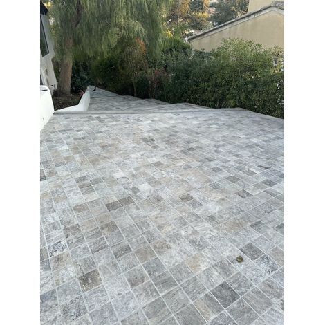 Dalles et pavés en travertin 1er choix – Silver – 15x15x3 cm – Vieilli pour surfaces carrossables – 1 m²