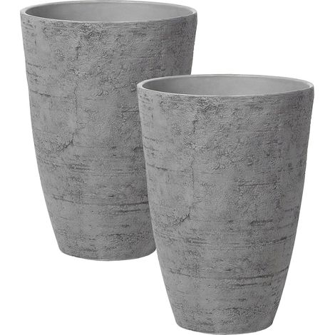 Beliani – Lot de 2 cache-pots ronds en pierre gris – Dimensions 43x60cm – Prépercés pour drainage – Résistants aux intempéries et UV