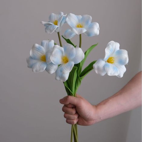 Fleurs artificielles de tulipes en PU haute qualité – 10 pièces, pétales réalistes avec finition brûlée, idéales pour décoration intérieure, mariages, ateliers floraux et photographie – Bleu glacier c