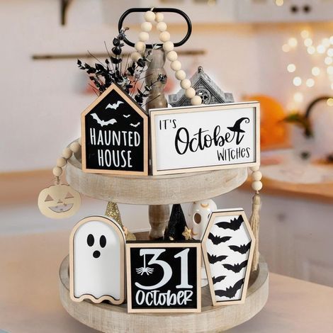 Halloween-Dekoration, 6-teiliges Set (Etagenschale): Fledermauskasten, Spukhaus, Hexe, „31. Oktober“-Schild, Perlenkranz (1/5)